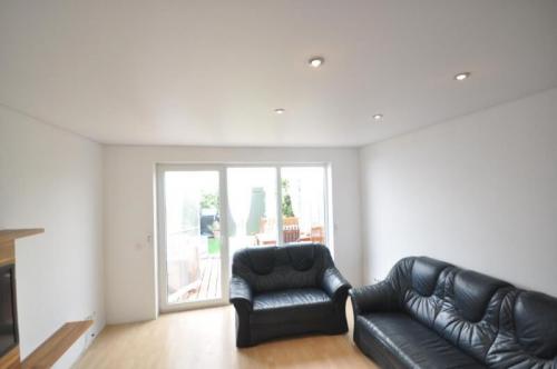 Тканевые натяжные потолки преимущества и недостатки. Преимущества и недостатки тканевых потолков