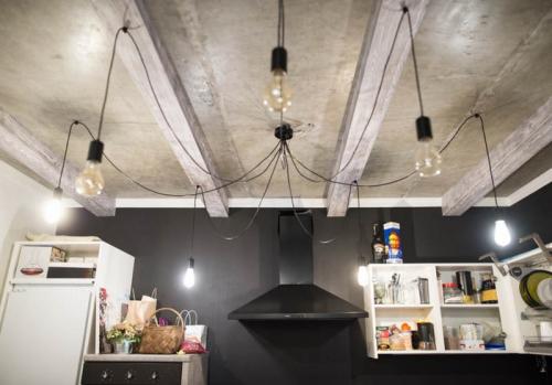 Бетонный потолок в интерьере – нюансы 02