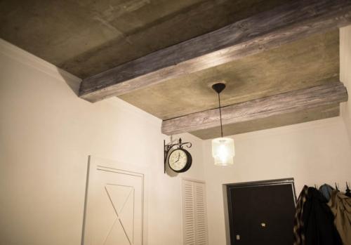 Бетонный потолок в интерьере – нюансы 04