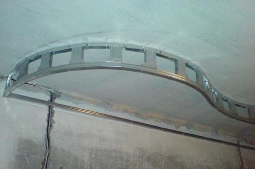 Бюджетный вариант отделки потолка гипсокартоном. Подготовка к проведению монтажа 01