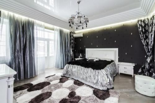 Спальный натяжной потолок. Варианты конструкций