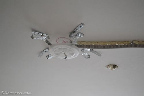 Как крепится натяжной потолок к потолку или стене. Распространенные способы крепления натяжного потолка к потолку 15