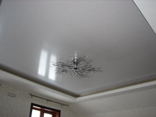 Эксклюзивные натяжные потолки — создание необычного интерьера в помещении