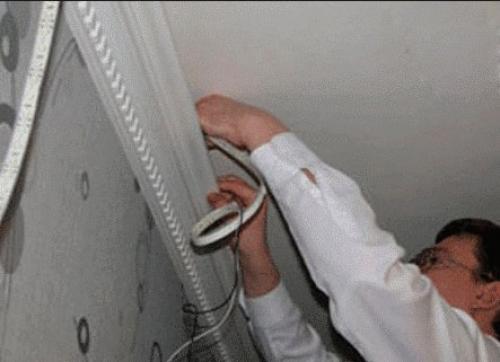 Как снять светодиодную ленту с потолка