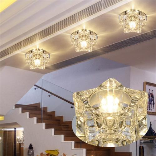 Черные точечные светильники на белом потолке. Точечные светильники — советы по подбору, конструктивные особенности и монтаж (120 фото)