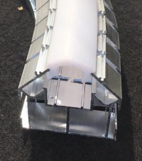 Световые линии на потолке плюсы и минусы. Светодиодные ленты и профили