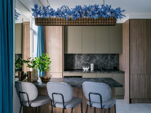 Лучшие натяжные потолки в 2023 году. Натяжной потолок: как выбрать цвет и дизайн 04 Лучшие натяжные потолки в 2023 году. Натяжной потолок: как выбрать цвет и дизайн 04