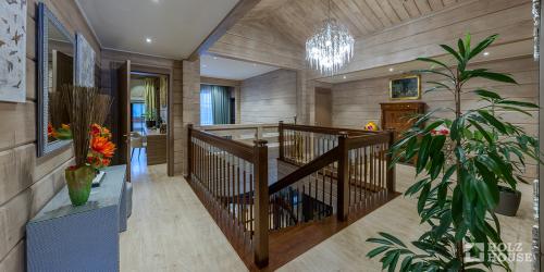 Можно ли делать натяжные потолки в деревянном доме. Недостатки 02 Можно ли делать натяжные потолки в деревянном доме. Недостатки 02