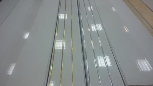 Панели пвх на потолок вдоль или поперек. Выбор панелей на потолок