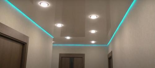 Натяжной потолок с подсветкой 2022. Натяжной потолок с подсветкой: 120 фото современных вариантов дизайна для вашей комнаты 03 Натяжной потолок с подсветкой 2022. Натяжной потолок с подсветкой: 120 фото современных вариантов дизайна для вашей комнаты 03