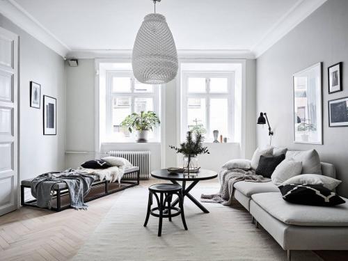 Освещение комнаты без люстры. Освещение на натяжном потолке 10 Освещение комнаты без люстры. Освещение на натяжном потолке 10