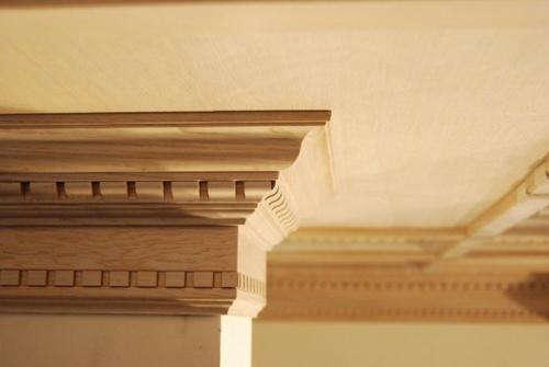 Какие потолочные плинтуса сейчас в моде 2023. (+66 фото) Потолочный плинтус: типы, плюсы и минусы