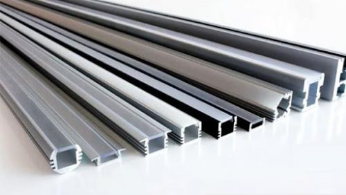 Световая лента в натяжном потолке. Светодиодные ленты и профили