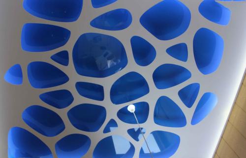 Какие натяжные потолки безвредные. Материалы для натяжных потолков