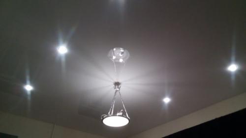 Световой потолок в ванной. Светильники в потолок в ванной — советы по выбору, варианты применения и расчет параметров (105 фото + видео)