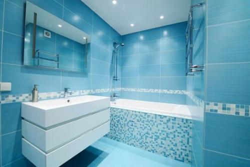 Какой натяжной потолок выбрать для ванной.. Выбор цвета натяжного потолка для ванной