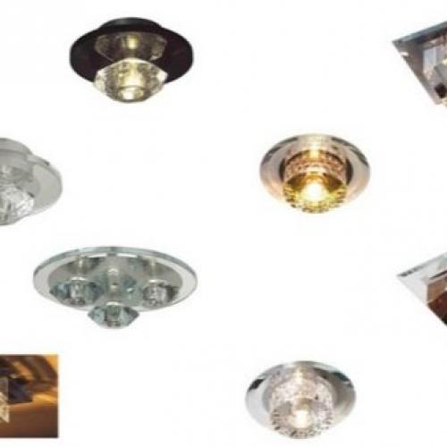 Натяжные потолки с подсветкой в зале. Виды и выбор освещения 03