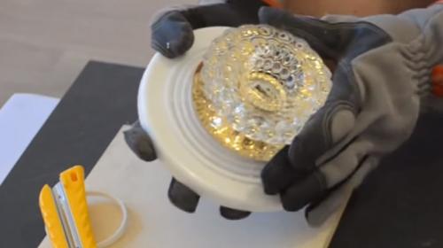 Как установить точечные светильники в готовый натяжной потолок. Изготовление закладной для светильника