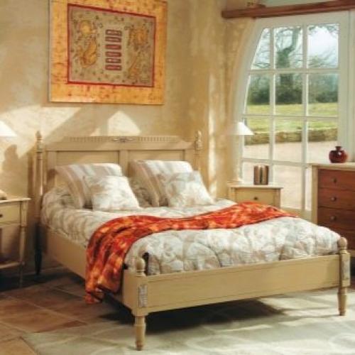 Спальня в современном стиле. «Традиционная» спальня в современном стиле: особенности интерьера 03