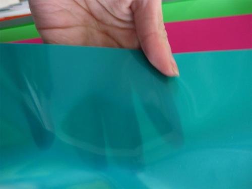 Потолочная пленка для натяжных потолков. Особенности плёнки