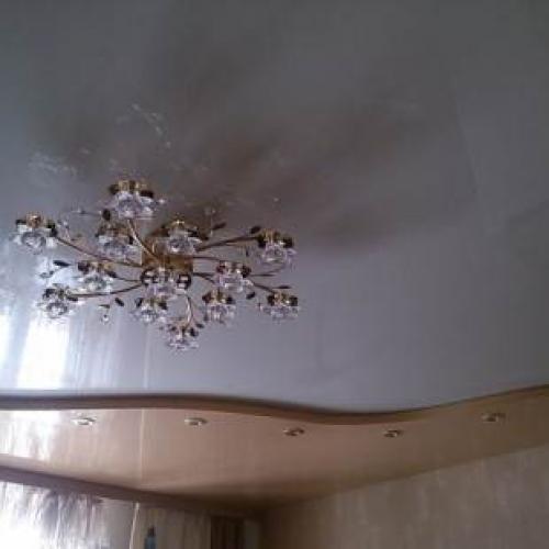 Матовый натяжной потолок на кухне. Варианты дизайна натяжных потолков на кухне 15