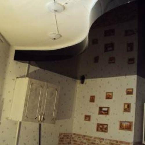 Матовый натяжной потолок на кухне. Варианты дизайна натяжных потолков на кухне 12