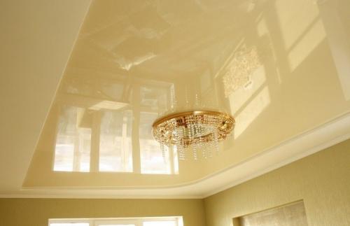 Потолочный багет под натяжные потолки. Назначение и особенности потолочного плинтуса