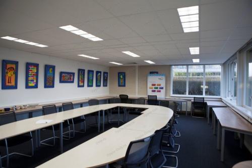 Размеры светодиодных светильников.  Светодиодные светильники для потолков типа Армстронг: внешний вид, предназначение, форматы и размеры