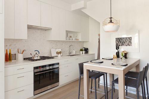 Чем заменить фартук на кухне так. Чем можно заменить фартук на кухне? 04 Чем заменить фартук на кухне так. Чем можно заменить фартук на кухне? 04