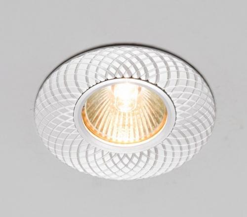 Какие светильники выбрать для натяжного потолка. Какие светильники лучше для натяжного потолка — подходящие модели, нюансы их монтажа и советы профессионалов по выбору (115 фото)