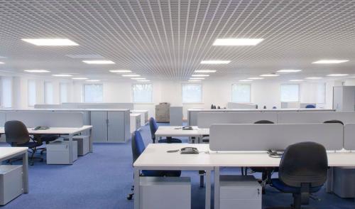 Размеры светодиодных светильников.  Светодиодные светильники для потолков типа Армстронг: внешний вид, предназначение, форматы и размеры