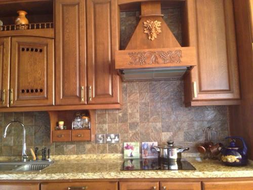 Фартук на кухню советы дизайнера. Как выбрать фартук для кухни: практические советы, фото примеры