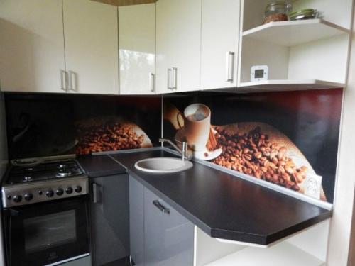 Как обновить кухонный фартук своими руками.. Что такое фартук и для чего он нужен на кухне 07