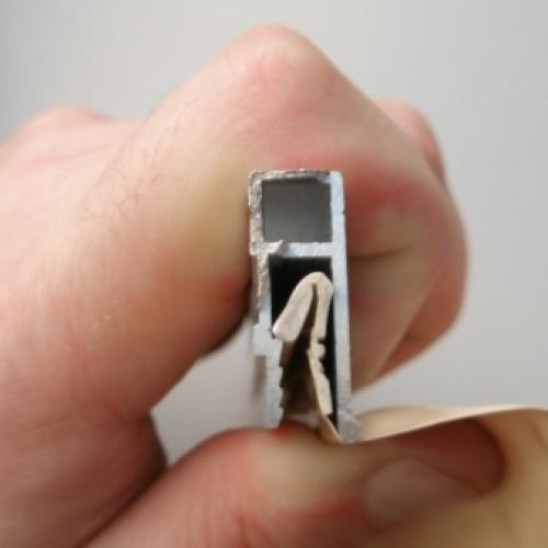 Гарпунная система крепления натяжных потолков: плюсы и минусы 01 Гарпунная система крепления натяжных потолков: плюсы и минусы 01