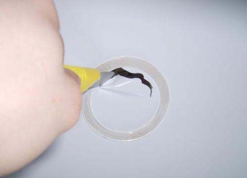 Установка светильников в натяжной потолок без закладных. Как крепить люстру к натяжному потолку, если он уже натянут