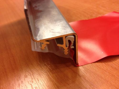 Как зарезать парящий профиль. Парящий потолок