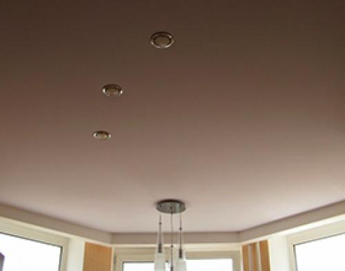 Тканевые натяжные потолки цены. Сколько стоят тканевые натяжные потолки с установкой?