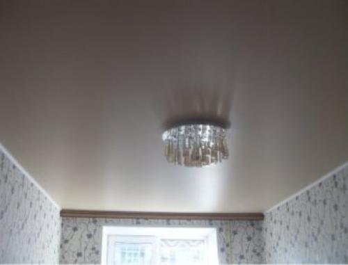 Натяжные потолки матовые или глянцевые. Выбираем, какой натяжной потолок лучше глянцевый или матовый: виды, особенности, цены