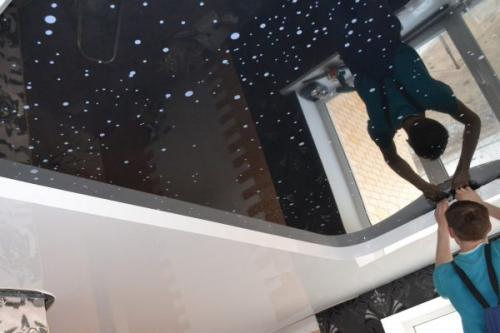 Где нельзя делать натяжные потолки. В каких квартирах лучше не ставить натяжные потолки