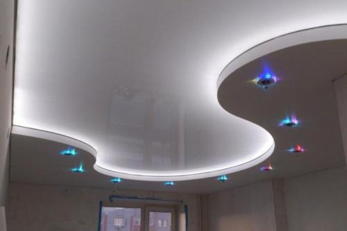 Двухуровневые натяжные потолки сочетание цветов. Двухуровневые натяжные потолки (100 фото)