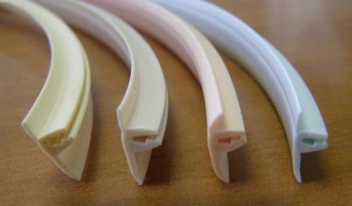 Потолочный плинтус для натяжных потолков. Виды плинтусов для натяжных потолков 04 Потолочный плинтус для натяжных потолков. Виды плинтусов для натяжных потолков 04