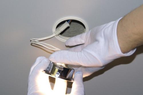 Натяжные потолки без нагрева своими руками. Монтаж текстильного потолка