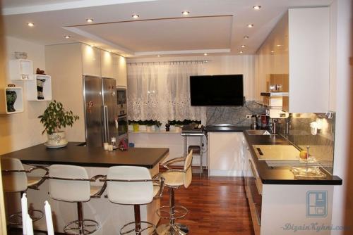 Точечные светильники на кухне расстояние от стены. Какие лампы используются в точечных светильниках