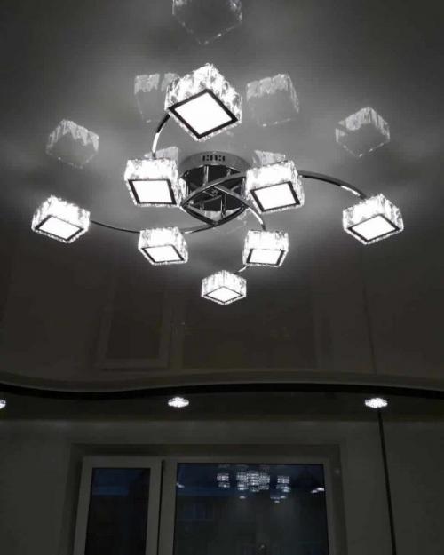 Модные люстры 2023. Модные люстры для гостиной 2023