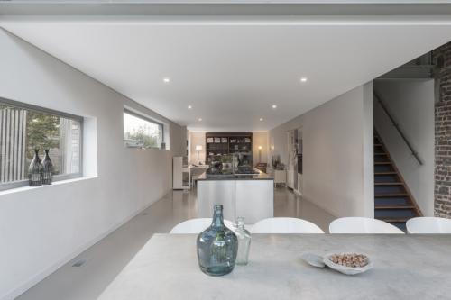 Точечные светильники для натяжных потолков –, как выбрать и установить потолочные элементы (115 фото)