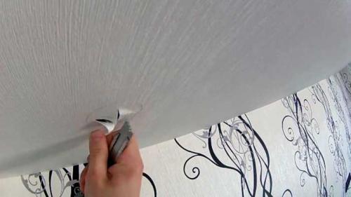 Установка точечных светильников в гипсокартон. Как делаются большие отверстия