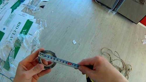 Установка точечных светильников в гипсокартон. Как делаются большие отверстия