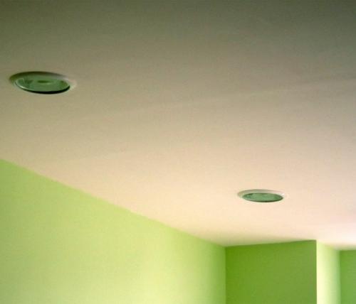 Ремонт без потолочного плинтуса. Плинтусы