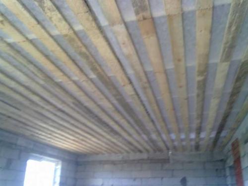 Потолок ремонт своими руками. Ремонт потолка своими руками: подробное описание вариантов, как отремонтировать потолок (100 фото и видео)